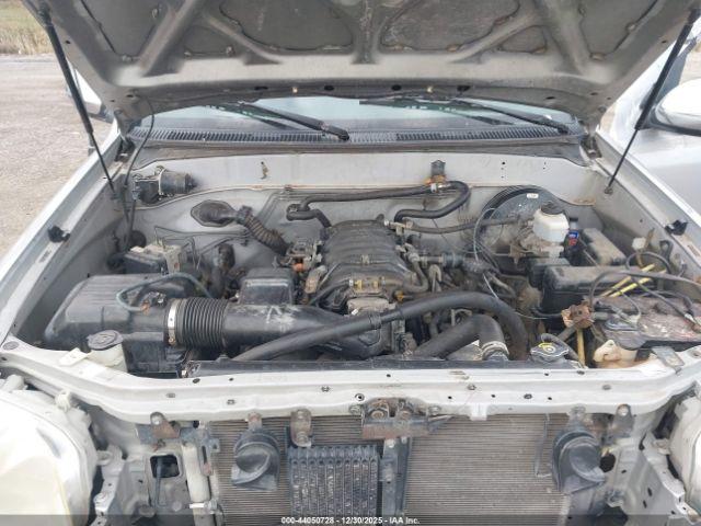 Toyota Tundra Sr5 V8 Image 3