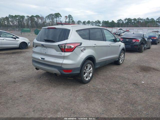Ford Escape Se Image 5