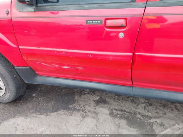 Ford Explorer Image 11