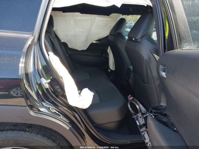 Toyota Corolla Xse Image 16