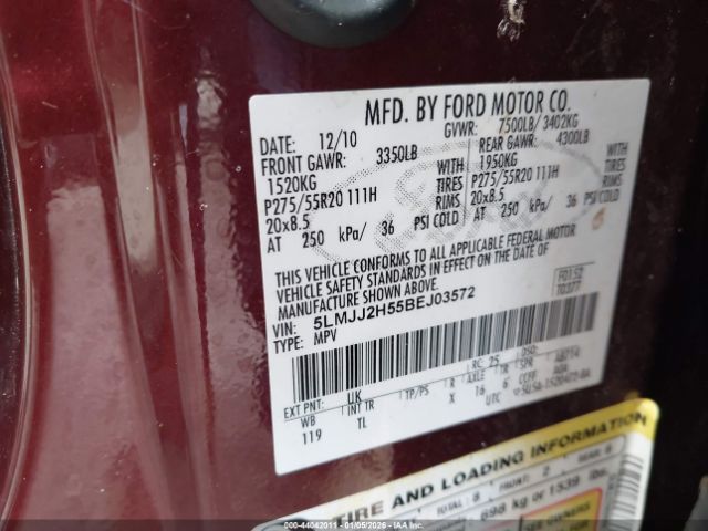 Lincoln Navigator Image 10