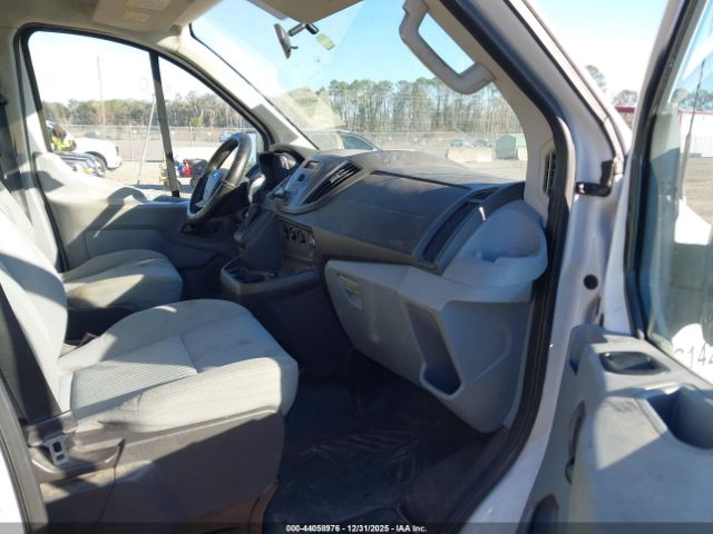 Ford Transit Image 3