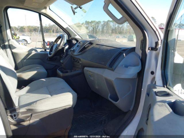 Ford Transit Image 3