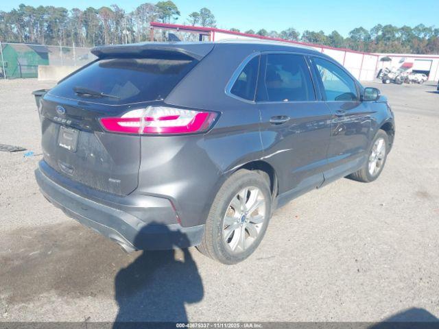 Ford Edge Titanium Image 11