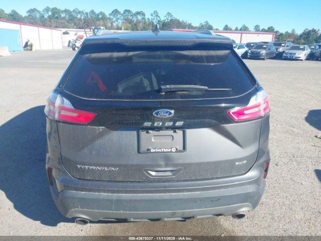 Ford Edge Titanium Image 15