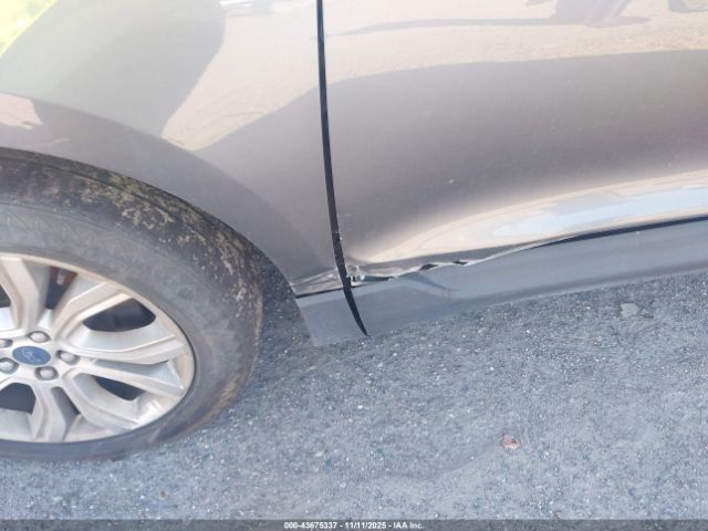 Ford Edge Titanium Image 2