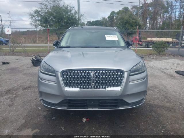 Lincoln Corsair Reserve Image 6