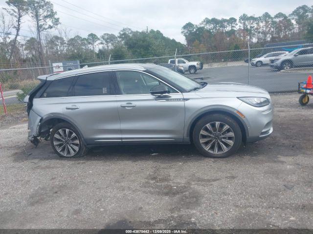 Lincoln Corsair Reserve Image 12