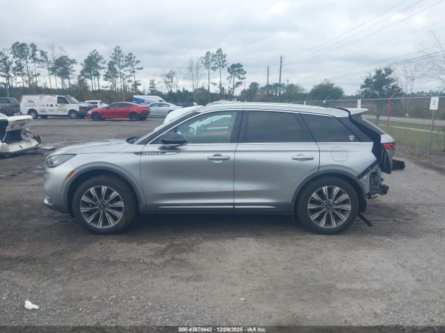 Lincoln Corsair Reserve Image 14