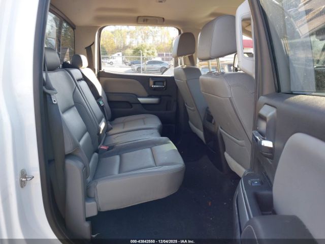 Chevrolet Silverado 2500 Ltz Image 16