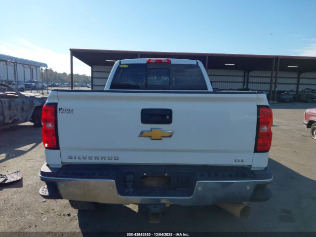 Chevrolet Silverado 2500 Ltz Image 15