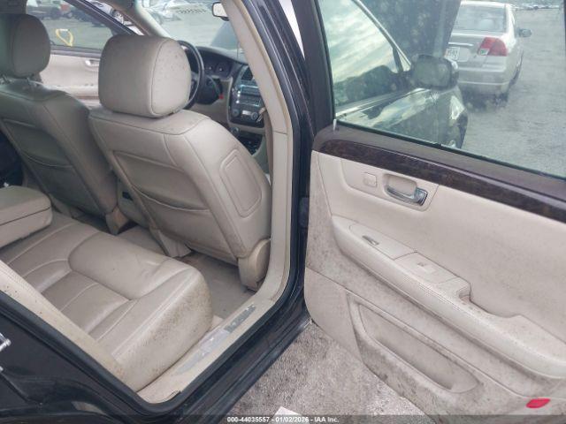 Cadillac DTS 1sc Image 2