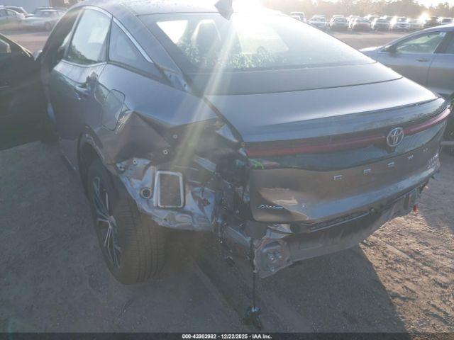 Toyota Crown Limited Image 16