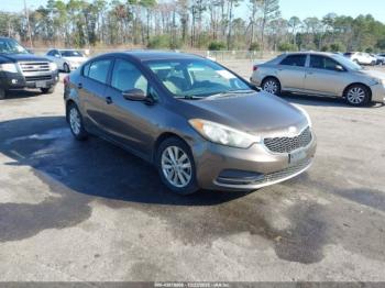  Salvage Kia Forte