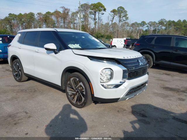  Salvage Mitsubishi Outlander