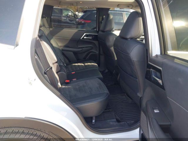 Mitsubishi Outlander Se 2.5 2wd Image 13