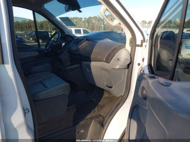 Ford Transit Image 16