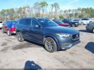 Volvo XC90 T5 Momentum Image 1