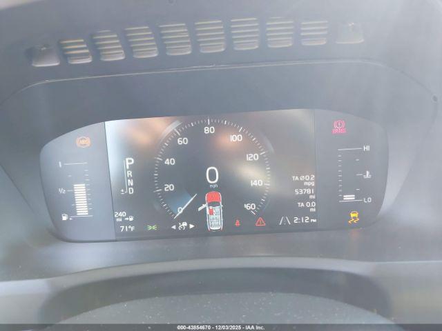 Volvo XC90 T5 Momentum Image 10