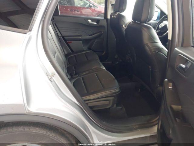 Ford Escape Sel Image 12
