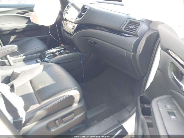 Honda Pilot 2wd Touring 7 Passenger Image 3