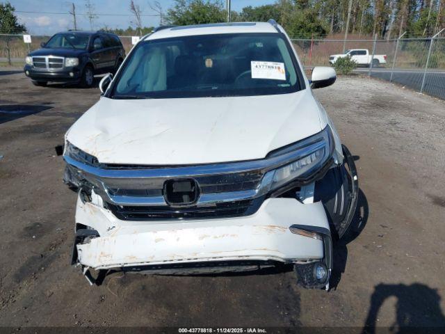 Honda Pilot 2wd Touring 7 Passenger Image 8