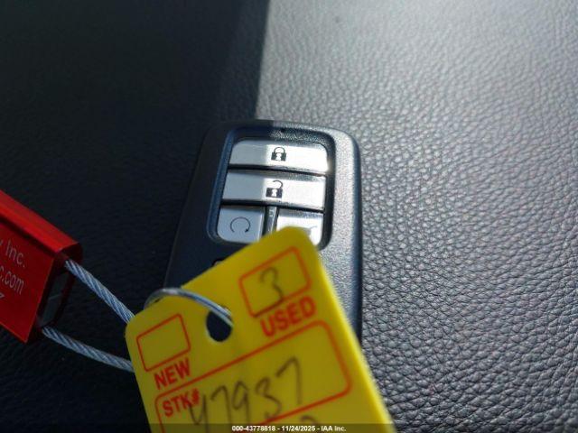 Honda Pilot 2wd Touring 7 Passenger Image 4