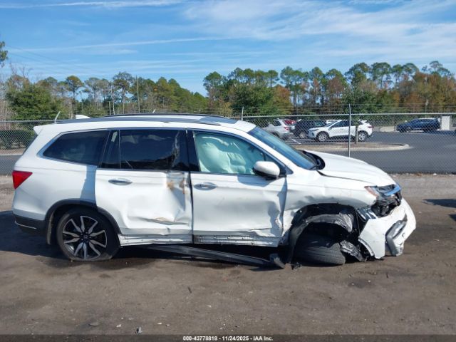 Honda Pilot 2wd Touring 7 Passenger Image 11