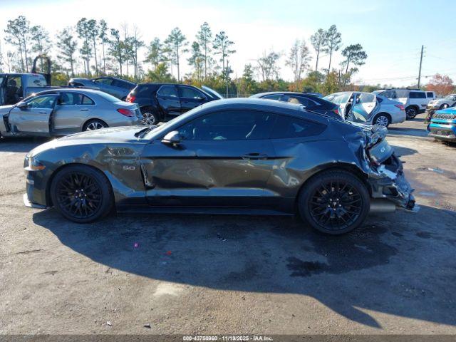 Ford Mustang Gt Premium Fastback Image 6
