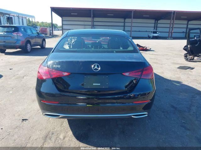 Mercedes-Benz C-Class Image 8