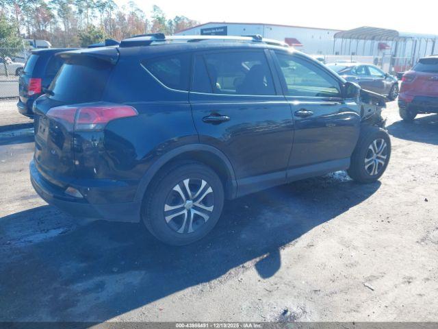 Toyota RAV4 Le Image 16