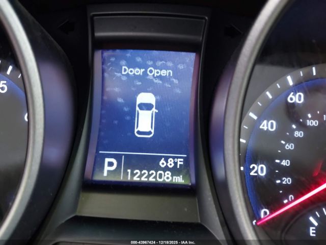 Hyundai SANTA FE Gls Image 16