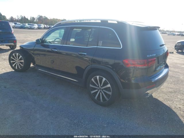 Mercedes-Benz GLB Image 7