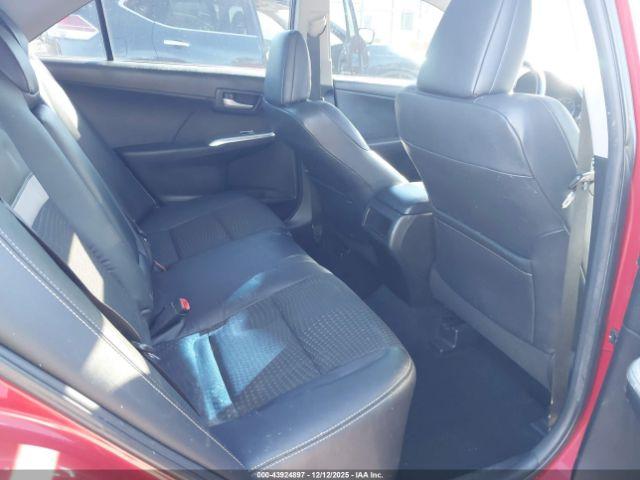 Toyota Camry Se Image 7