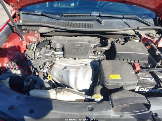 Toyota Camry Se Image 10