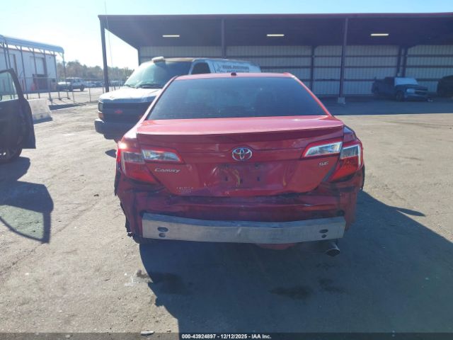 Toyota Camry Se Image 16