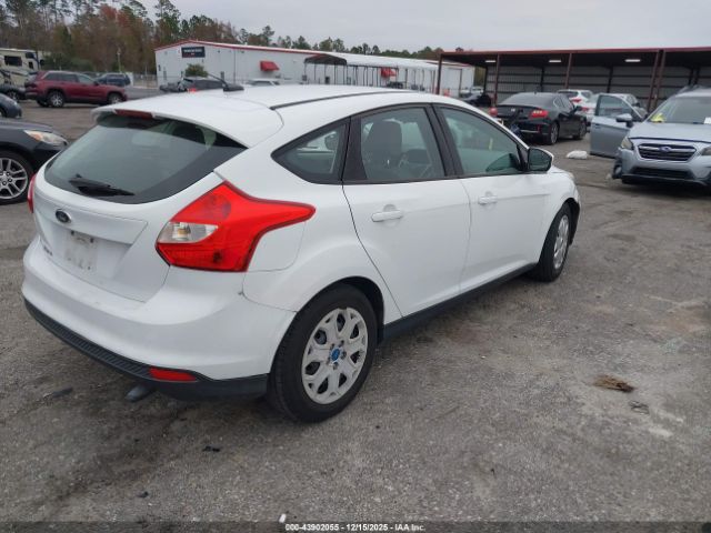 Ford Focus Se Image 7