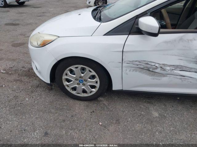 Ford Focus Se Image 8