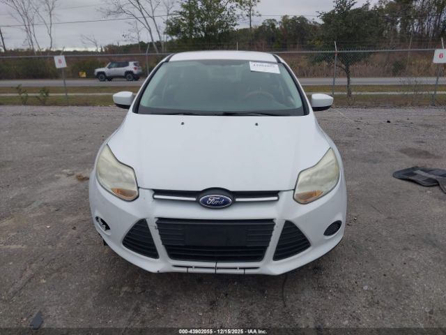 Ford Focus Se Image 12
