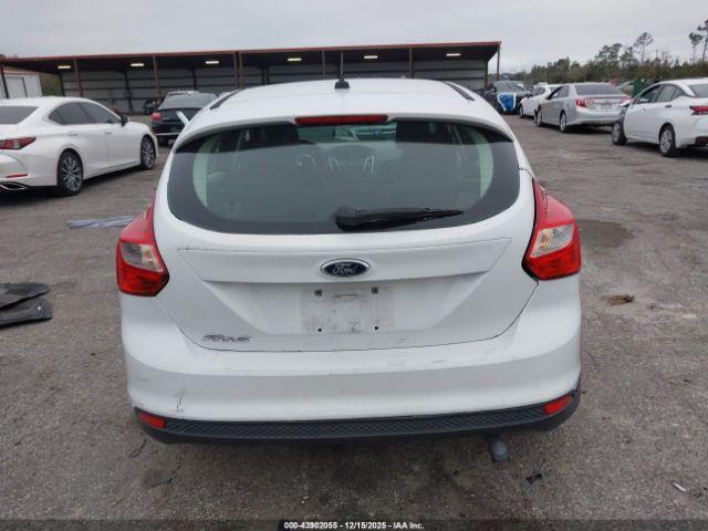 Ford Focus Se Image 13