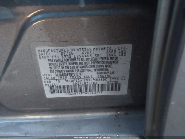 Nissan Sentra S Image 2