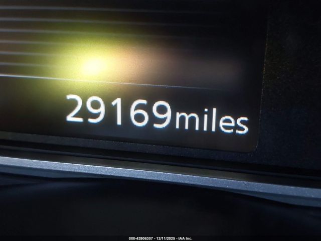 Nissan Versa 1.6 Sr Image 5