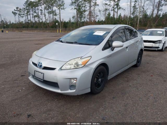 Toyota Prius Two Image 8