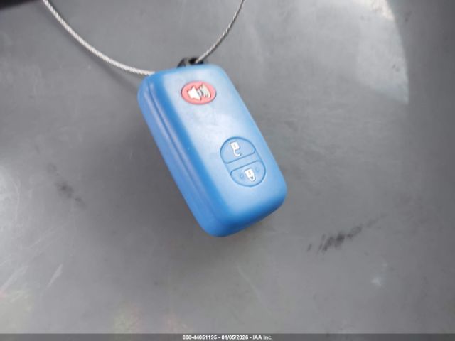 Toyota Prius Two Image 3