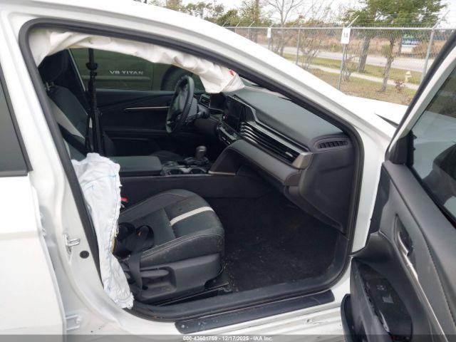 Toyota Camry Se Image 5