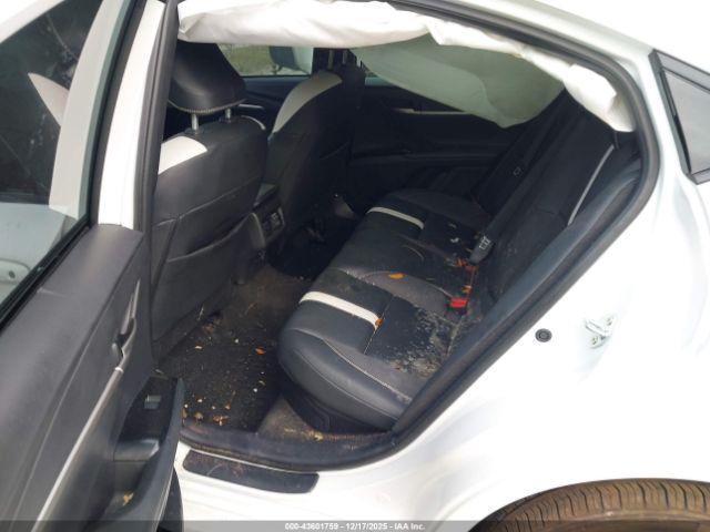 Toyota Camry Se Image 14