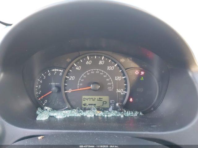 Mitsubishi Mirage Image 9