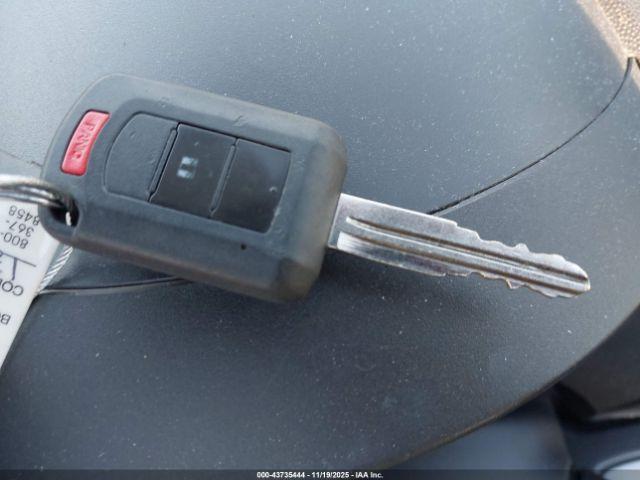 Mitsubishi Mirage Image 14