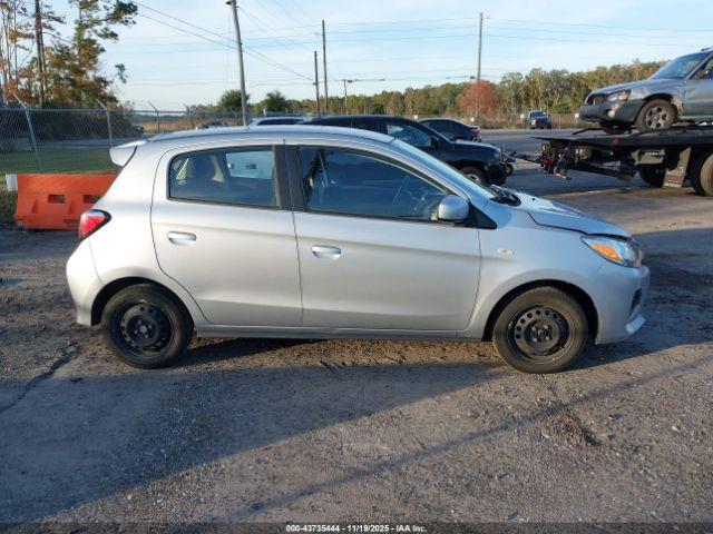 Mitsubishi Mirage Image 13