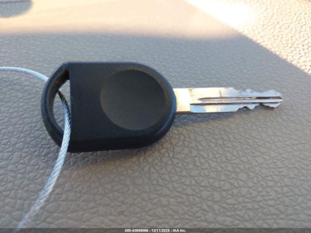 Ford Explorer Eddie Bauer Image 11